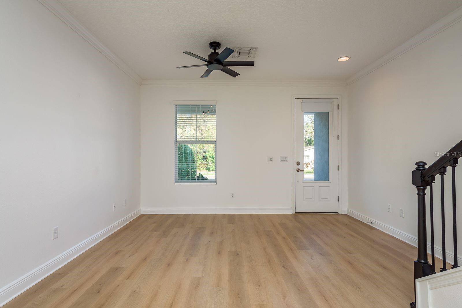 637 JETSTAR LN