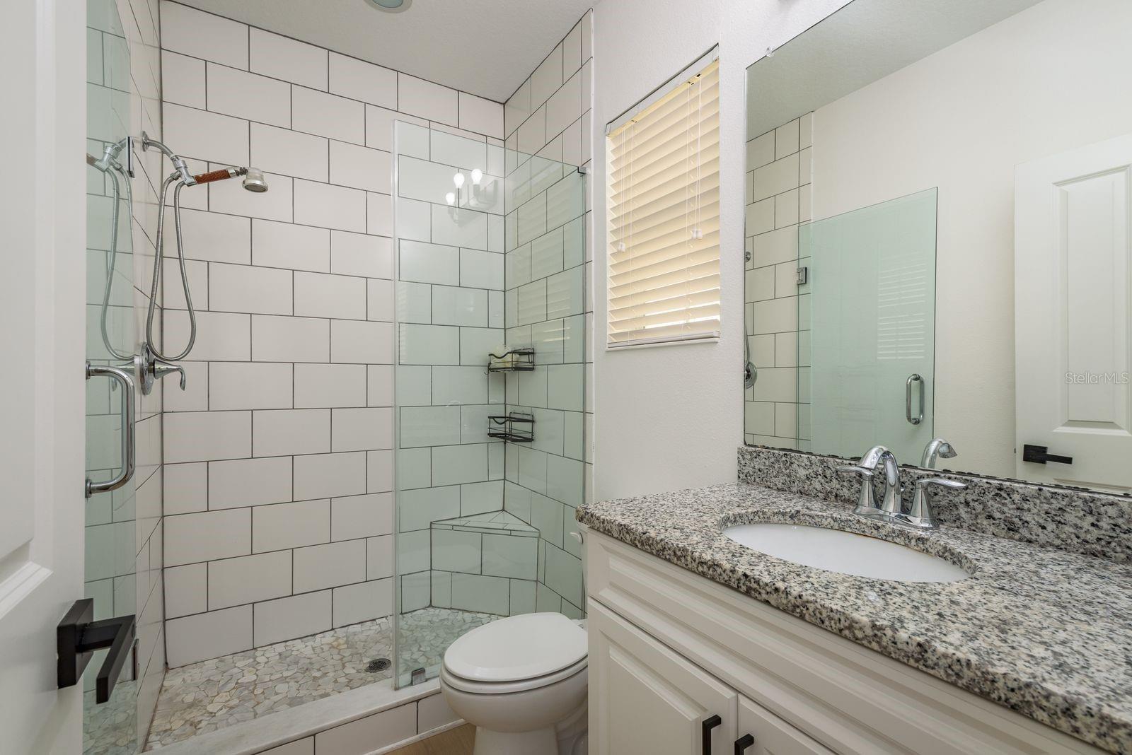 637 JETSTAR LN