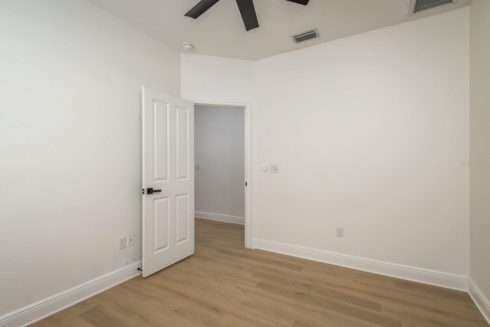 637 JETSTAR LN