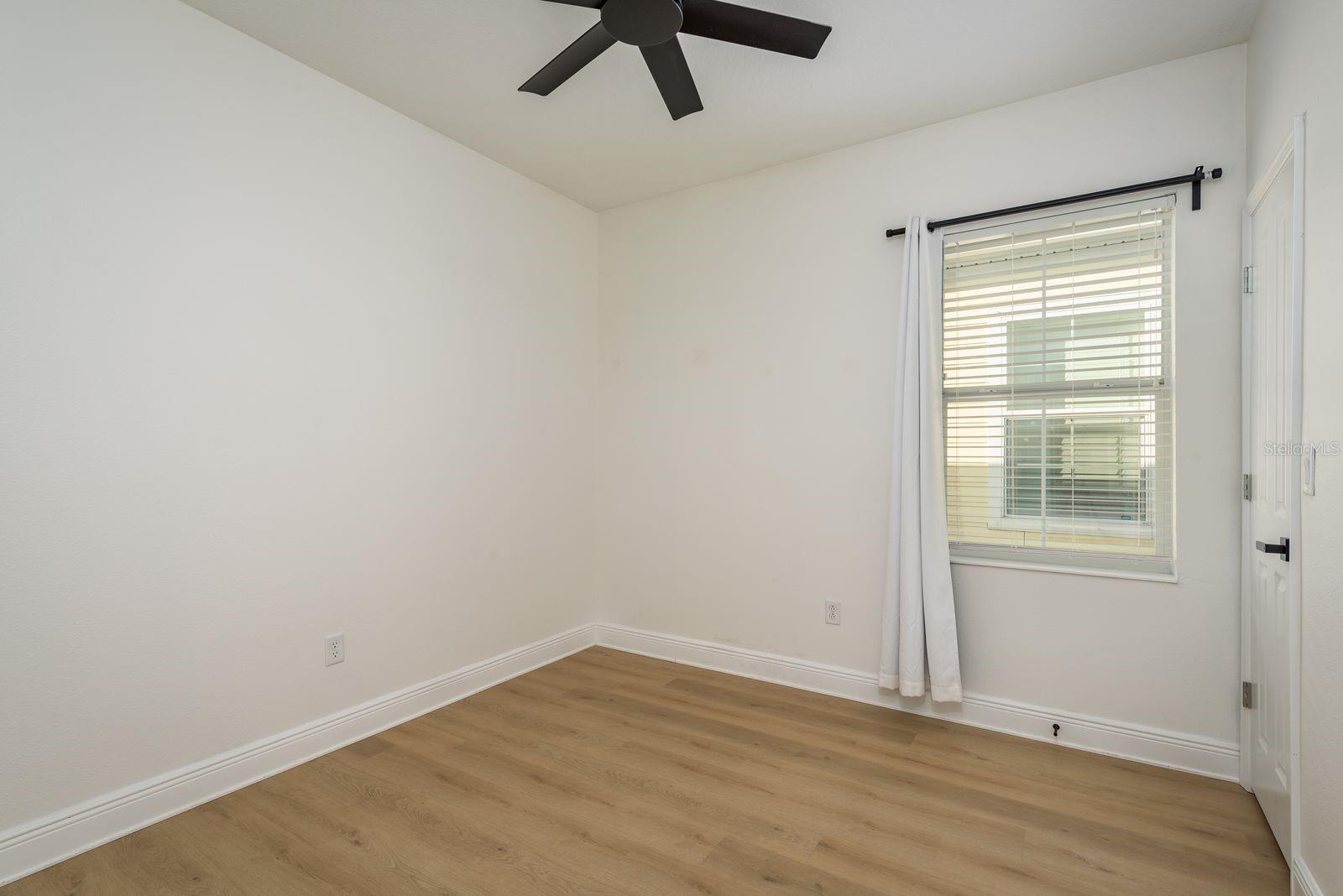 637 JETSTAR LN