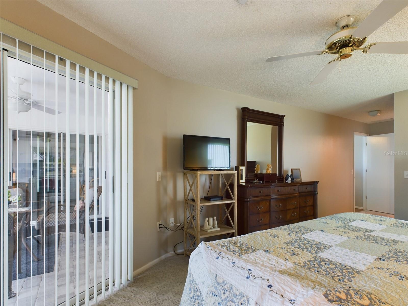 5839 GARDEN LAKES DR