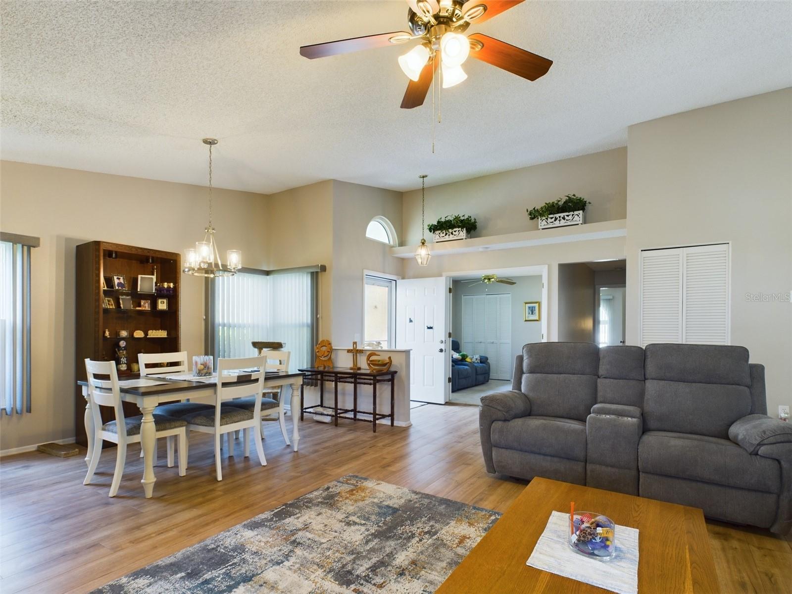 5839 GARDEN LAKES DR