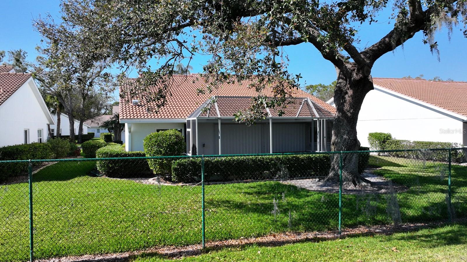 5839 GARDEN LAKES DR