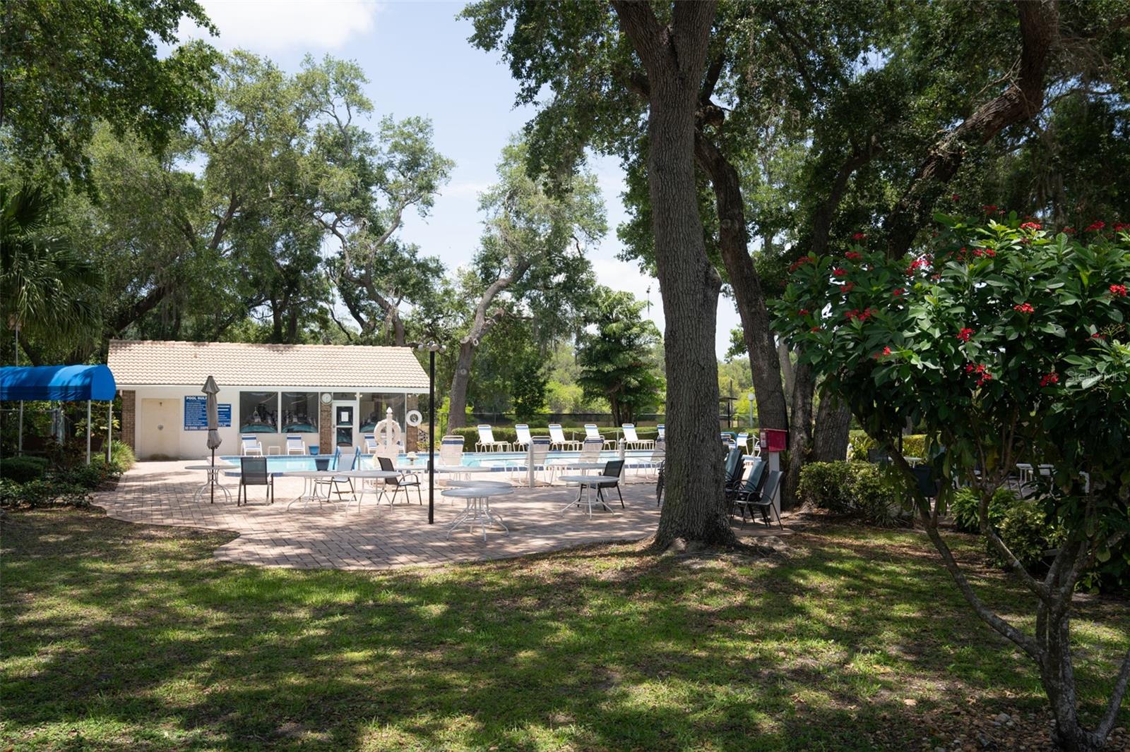 5839 GARDEN LAKES DR