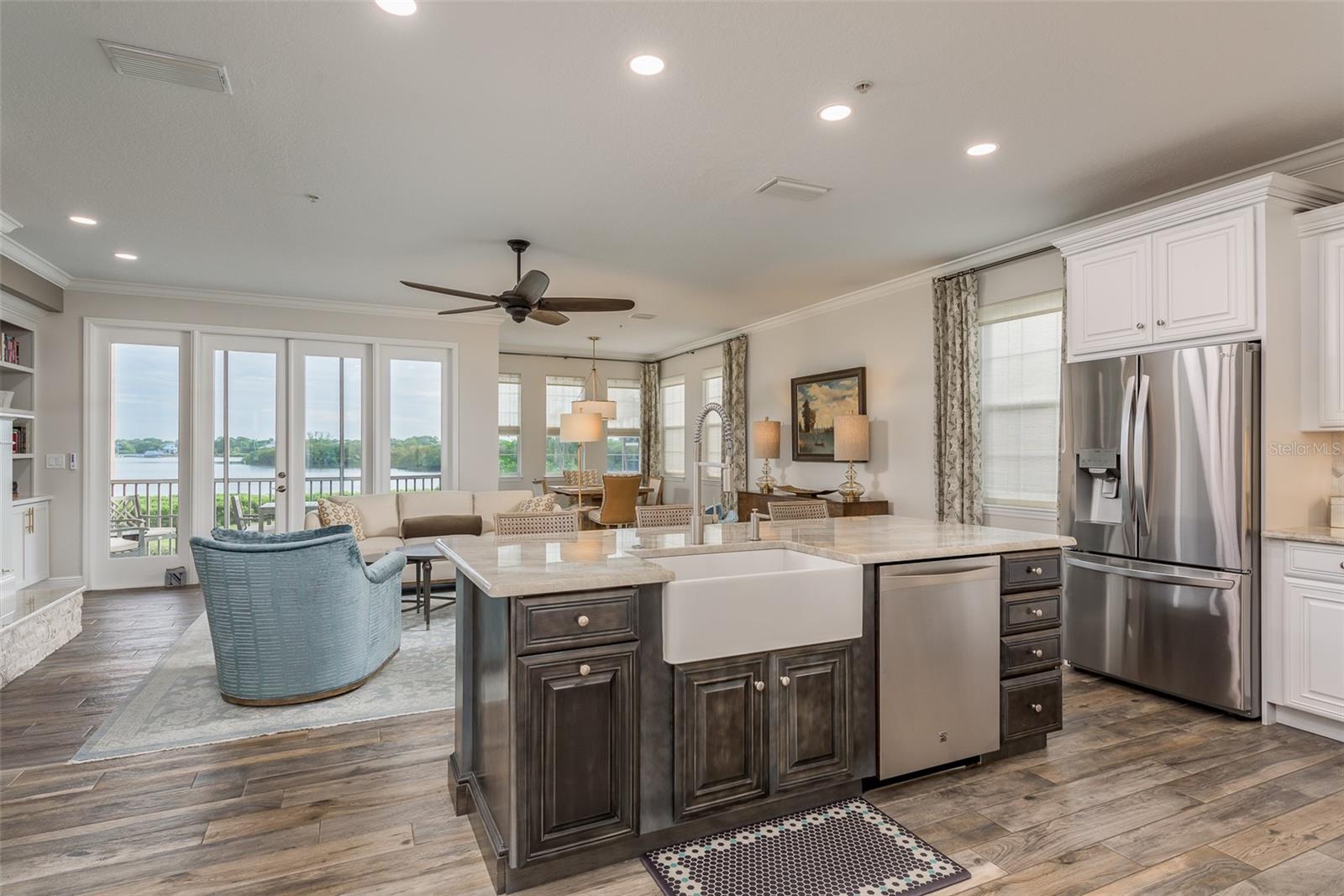 600 RESERVE LN