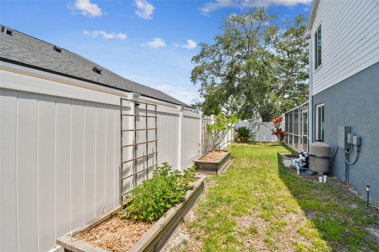 2667 ASPEN CT