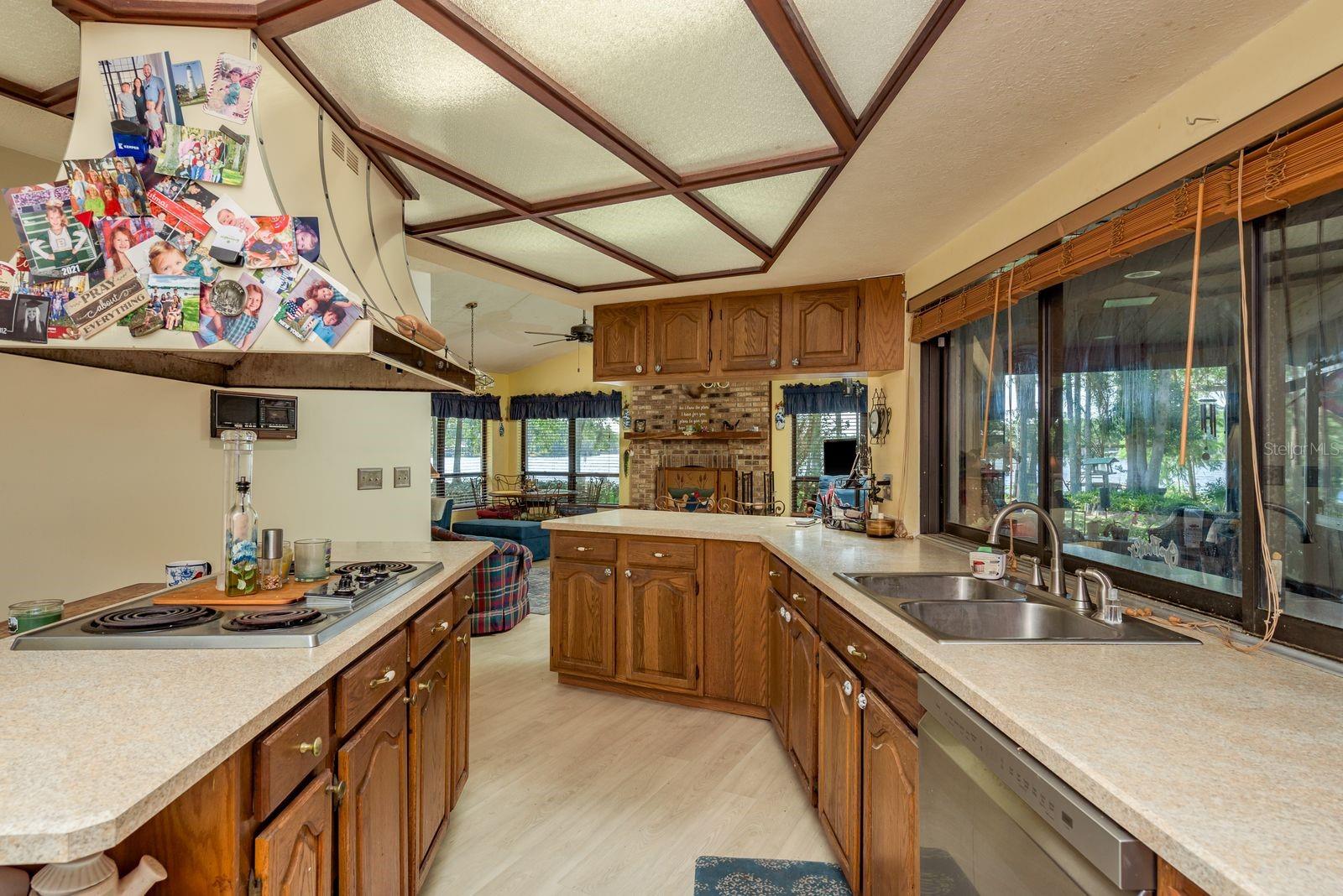 14449 WADSWORTH DR