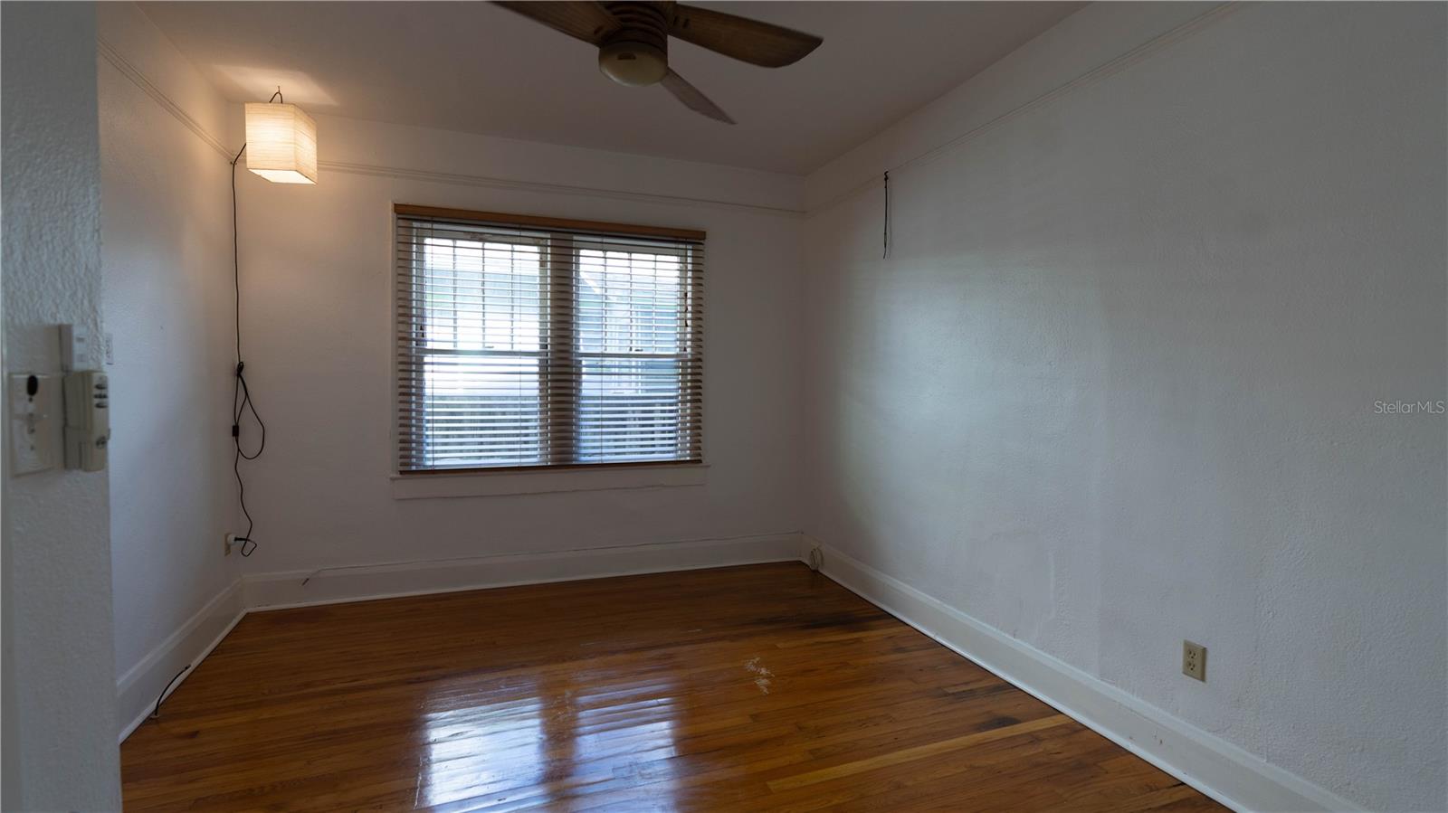 216 W SOUTH AVE