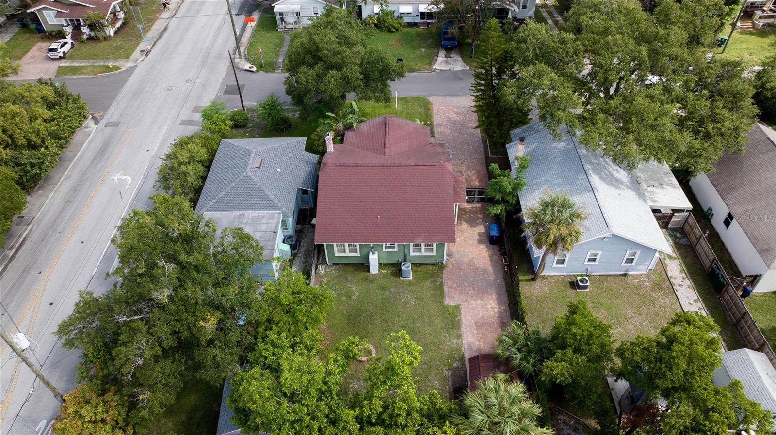 216 W SOUTH AVE