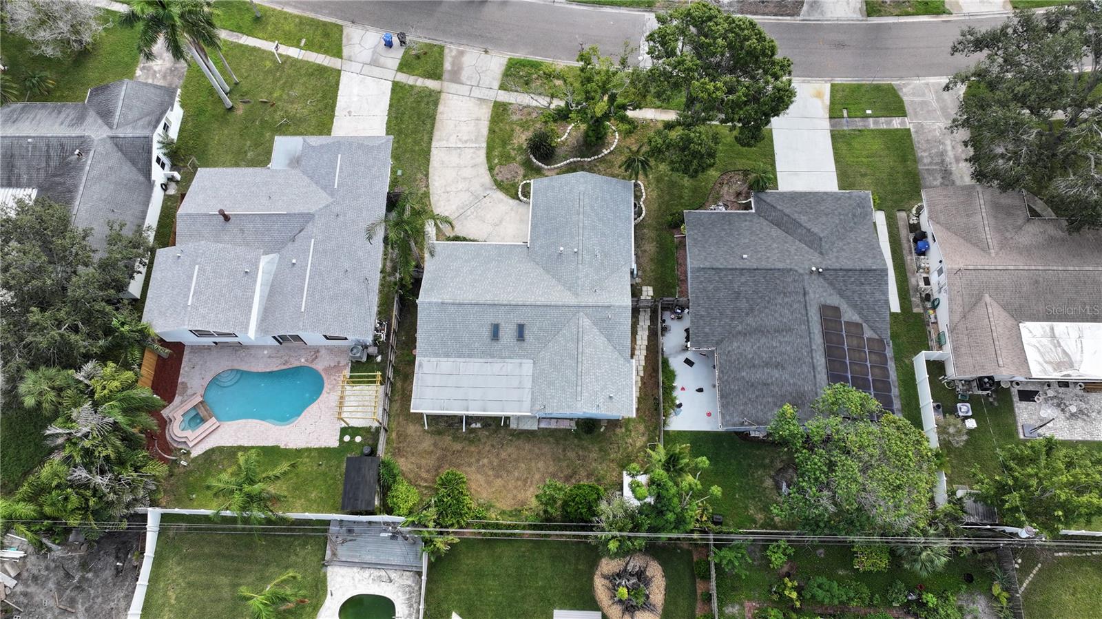 5630 VENETIAN BLVD NE