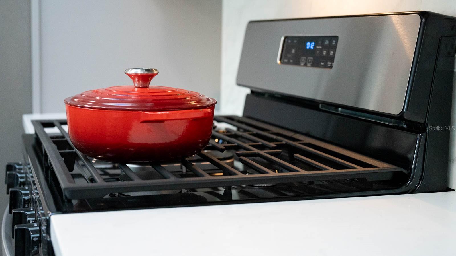 5630 VENETIAN BLVD NE