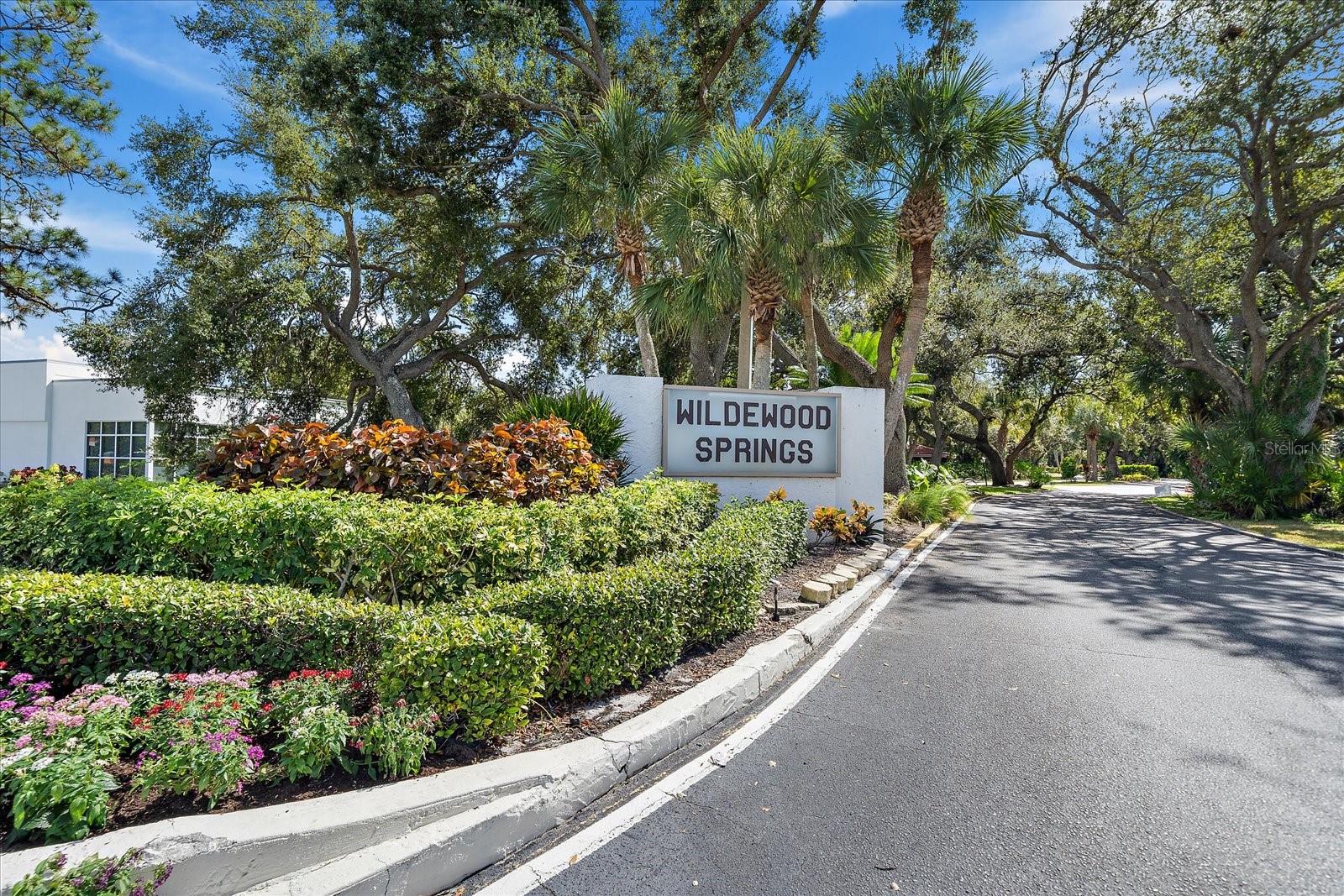 257 SHERWOOD DR #257