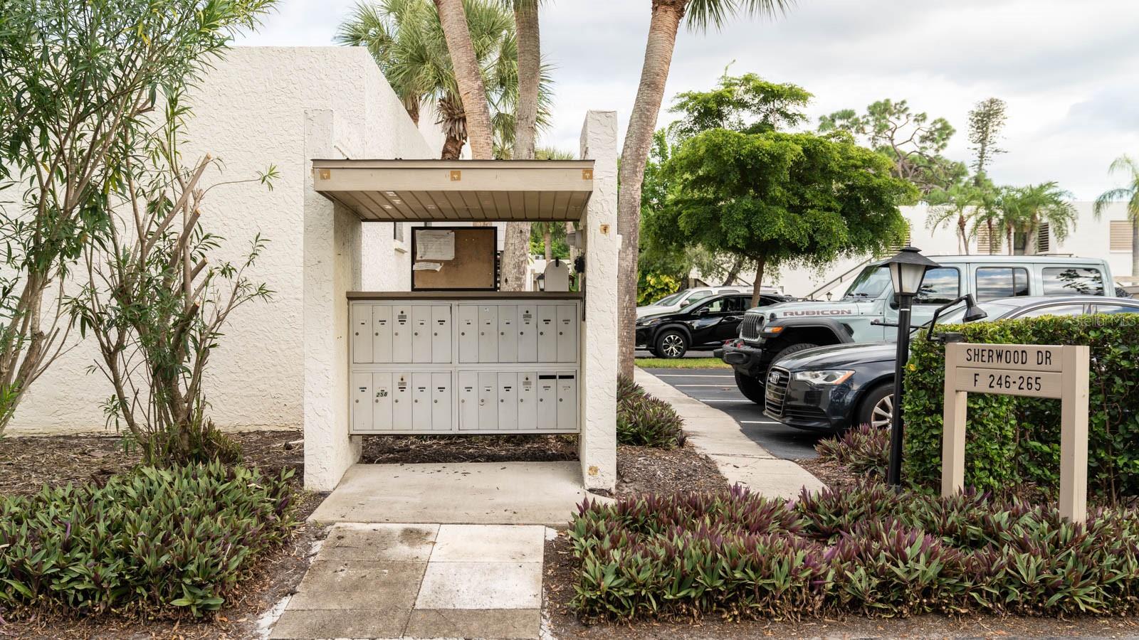 257 SHERWOOD DR #257