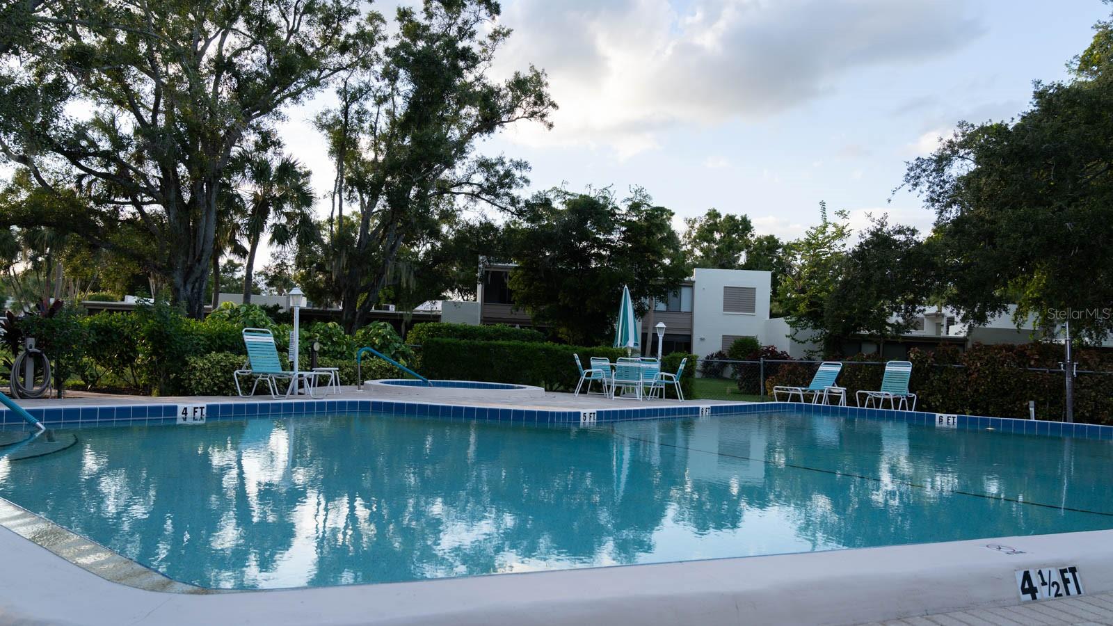 257 SHERWOOD DR #257