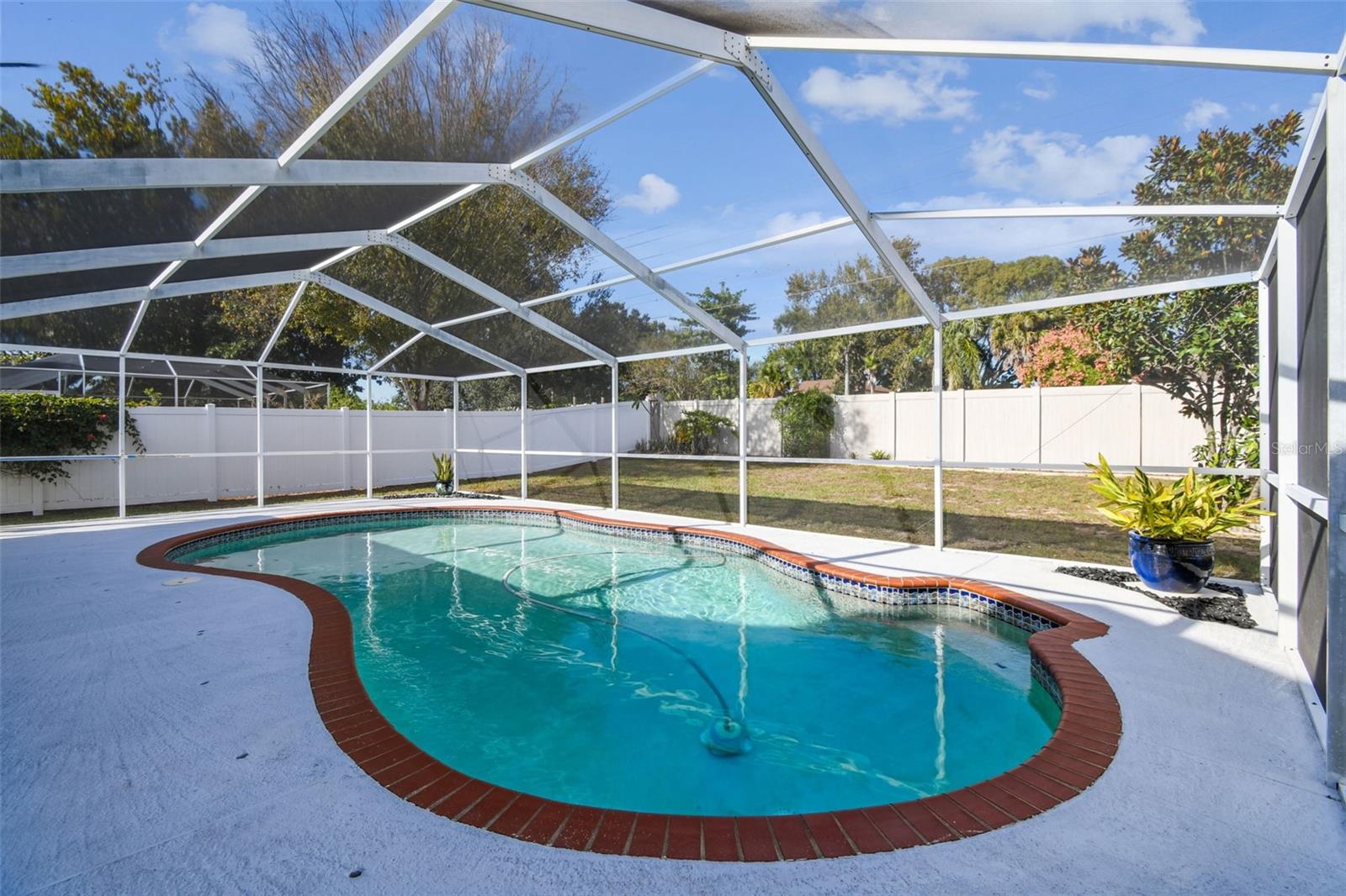 1712 POWDER RIDGE DR