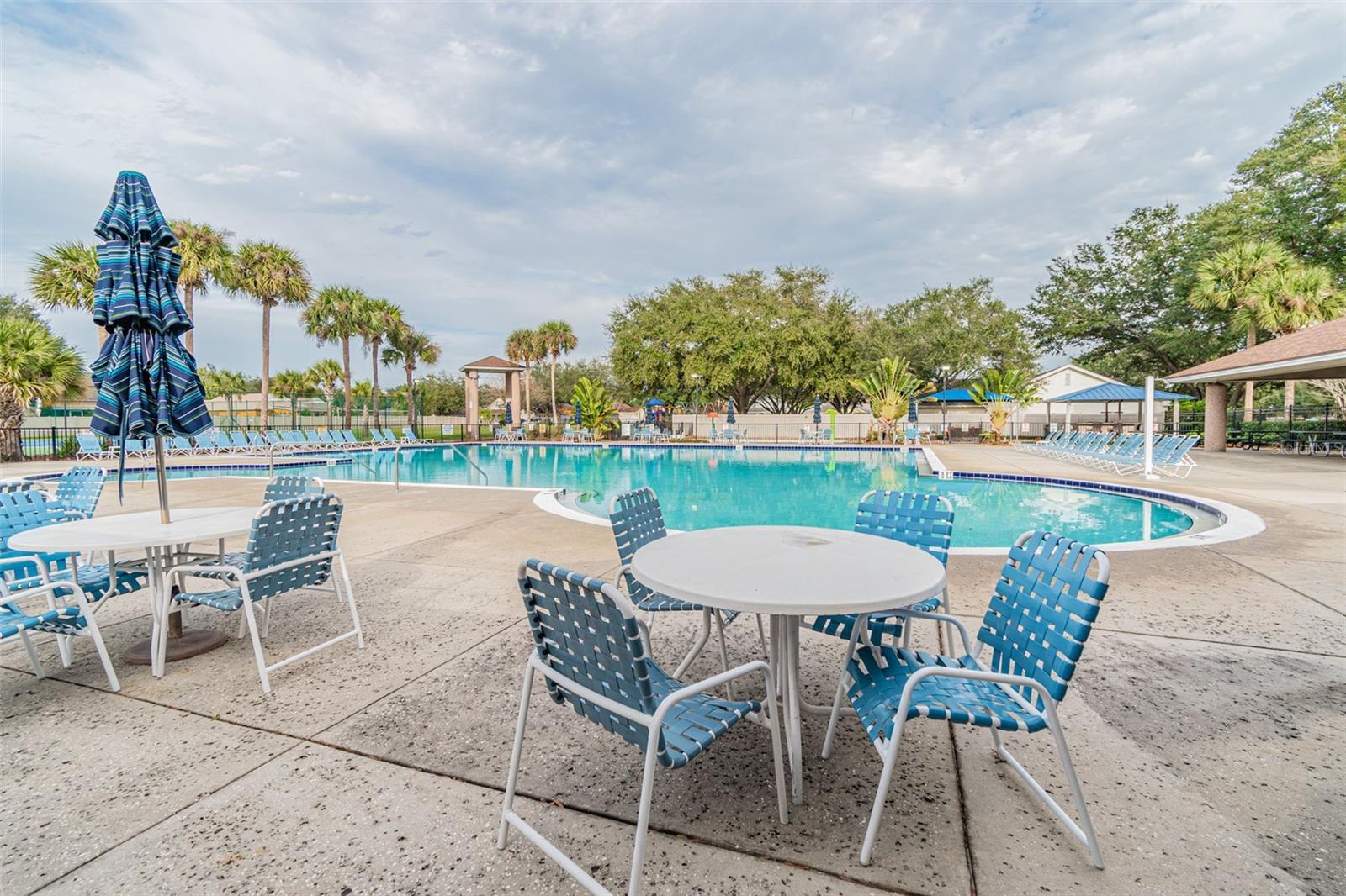 1712 POWDER RIDGE DR