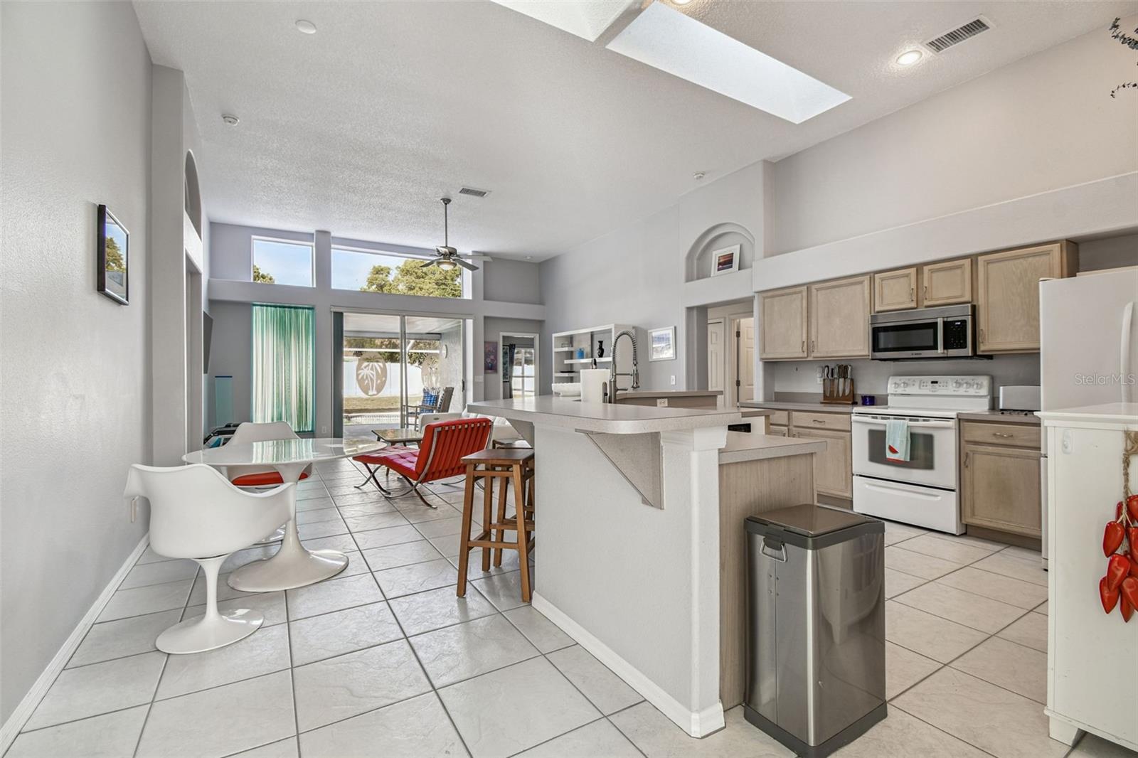 1712 POWDER RIDGE DR