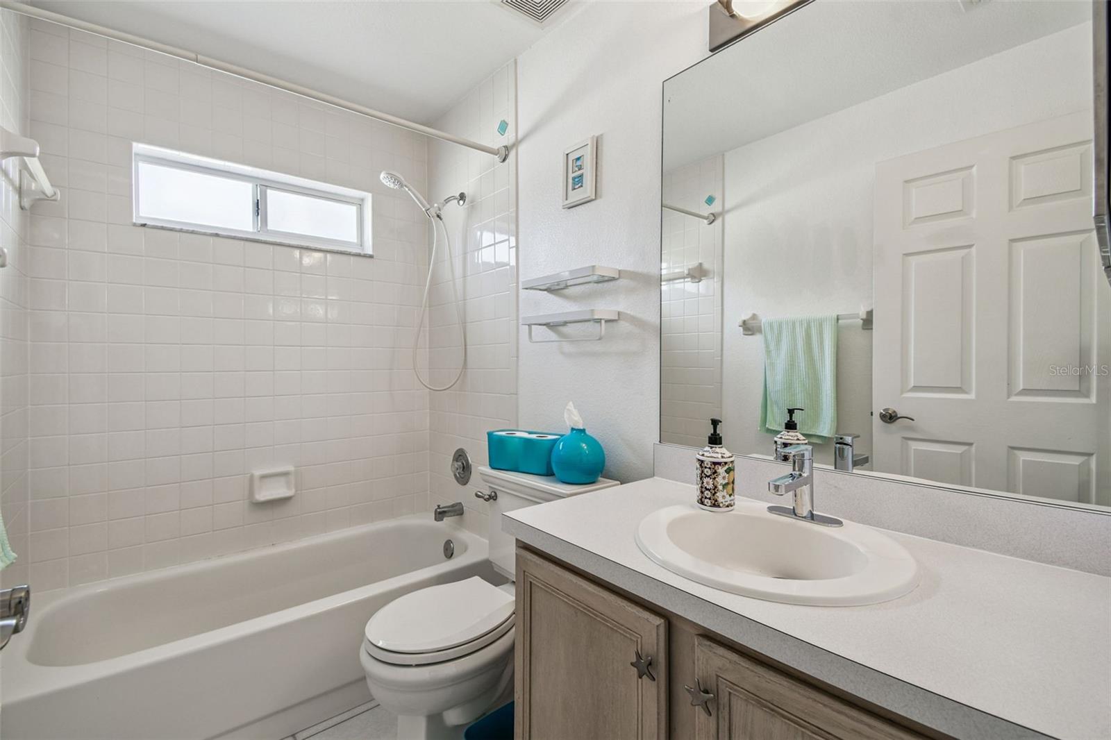 1712 POWDER RIDGE DR