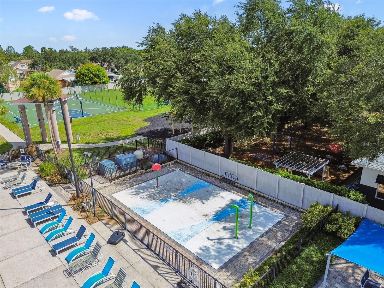 1712 POWDER RIDGE DR