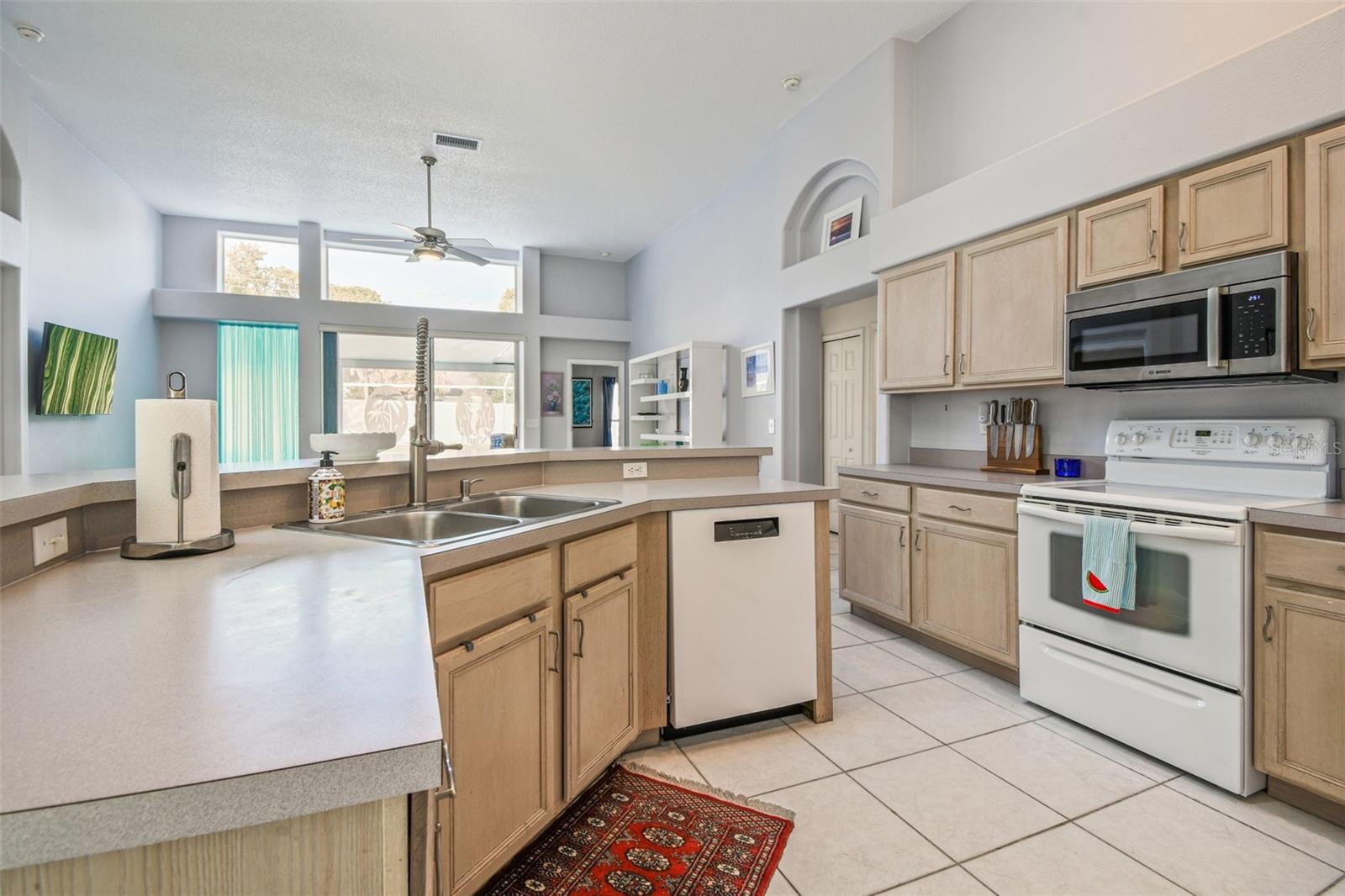 1712 POWDER RIDGE DR