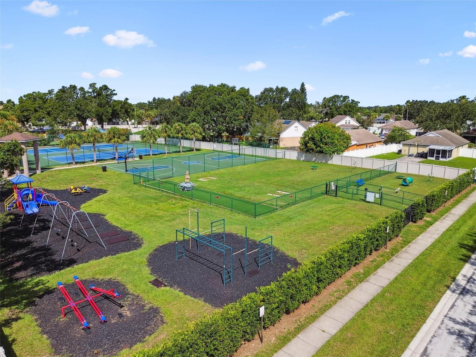 1712 POWDER RIDGE DR