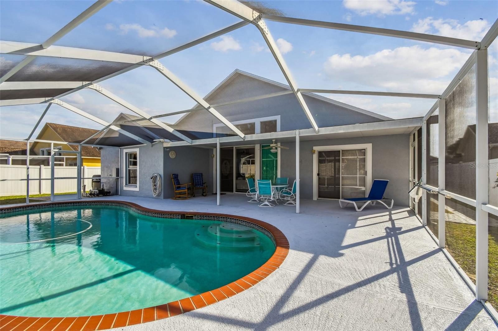 1712 POWDER RIDGE DR