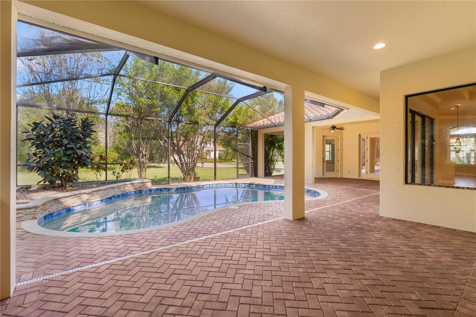 2166 SCARLET OAKS ST