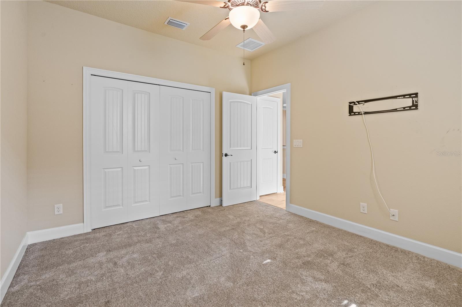 2166 SCARLET OAKS ST