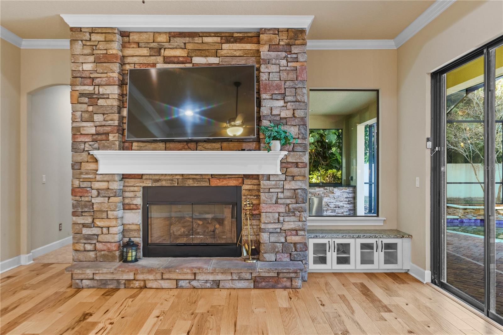 2166 SCARLET OAKS ST