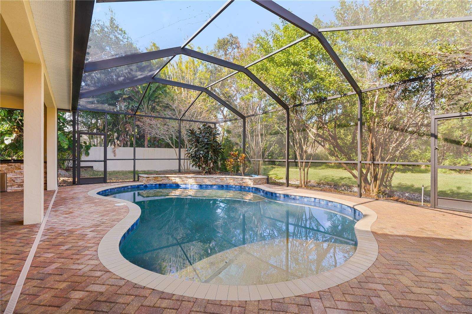 2166 SCARLET OAKS ST