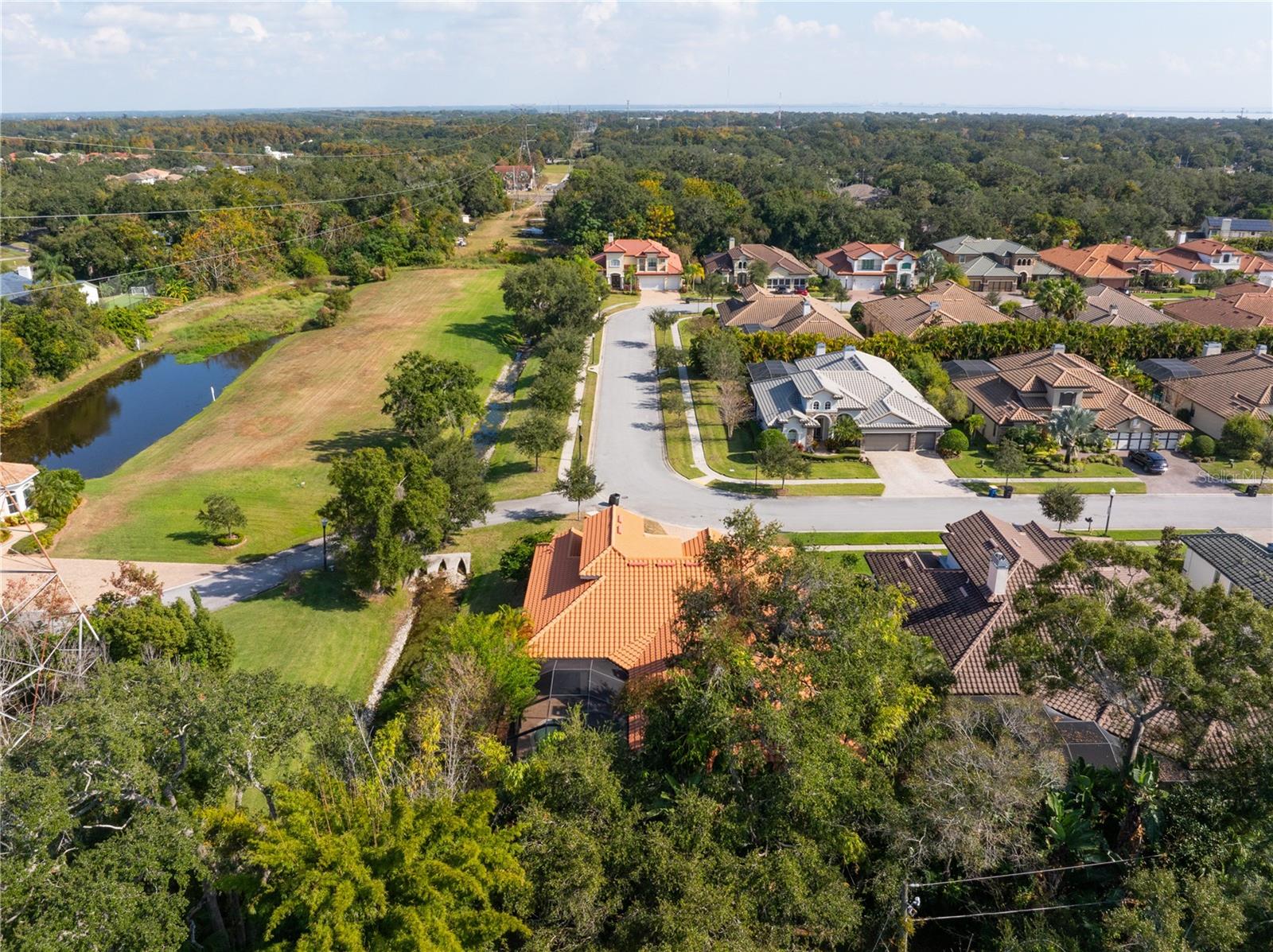 2166 SCARLET OAKS ST