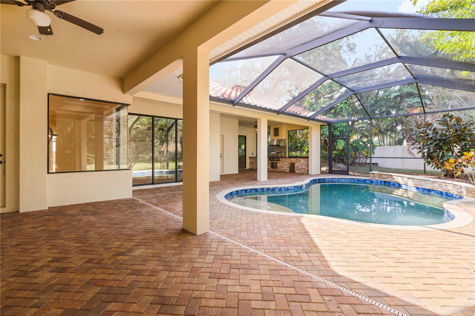 2166 SCARLET OAKS ST