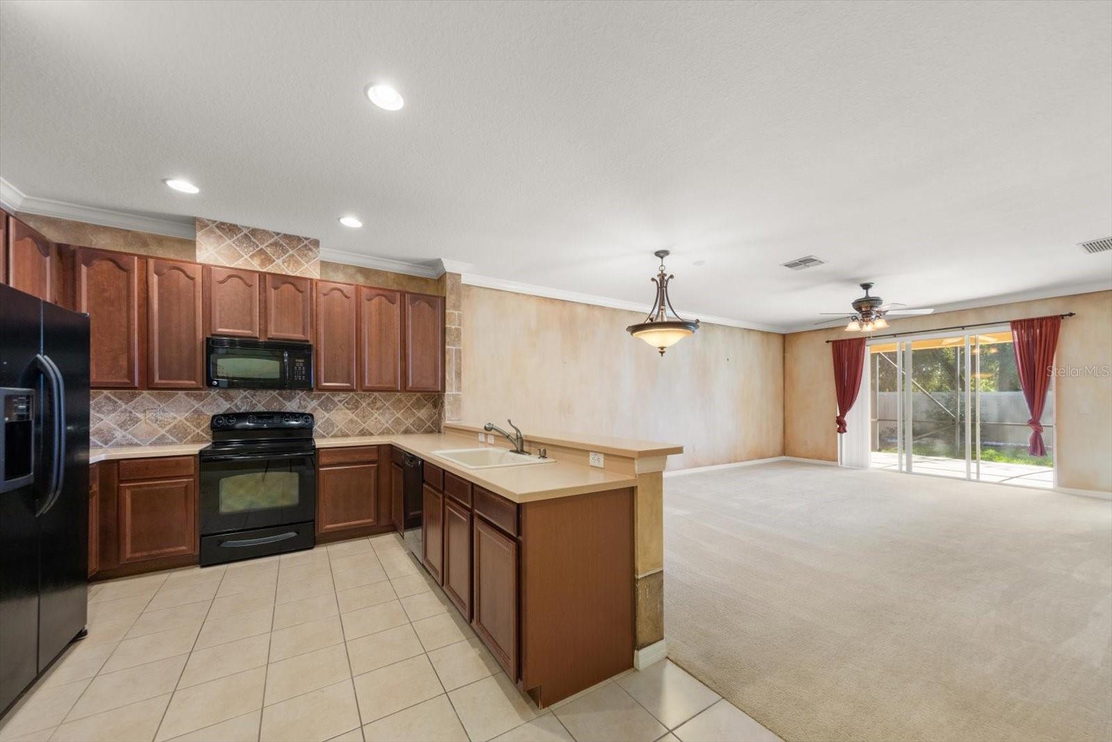 2302 BARRACUDA CT