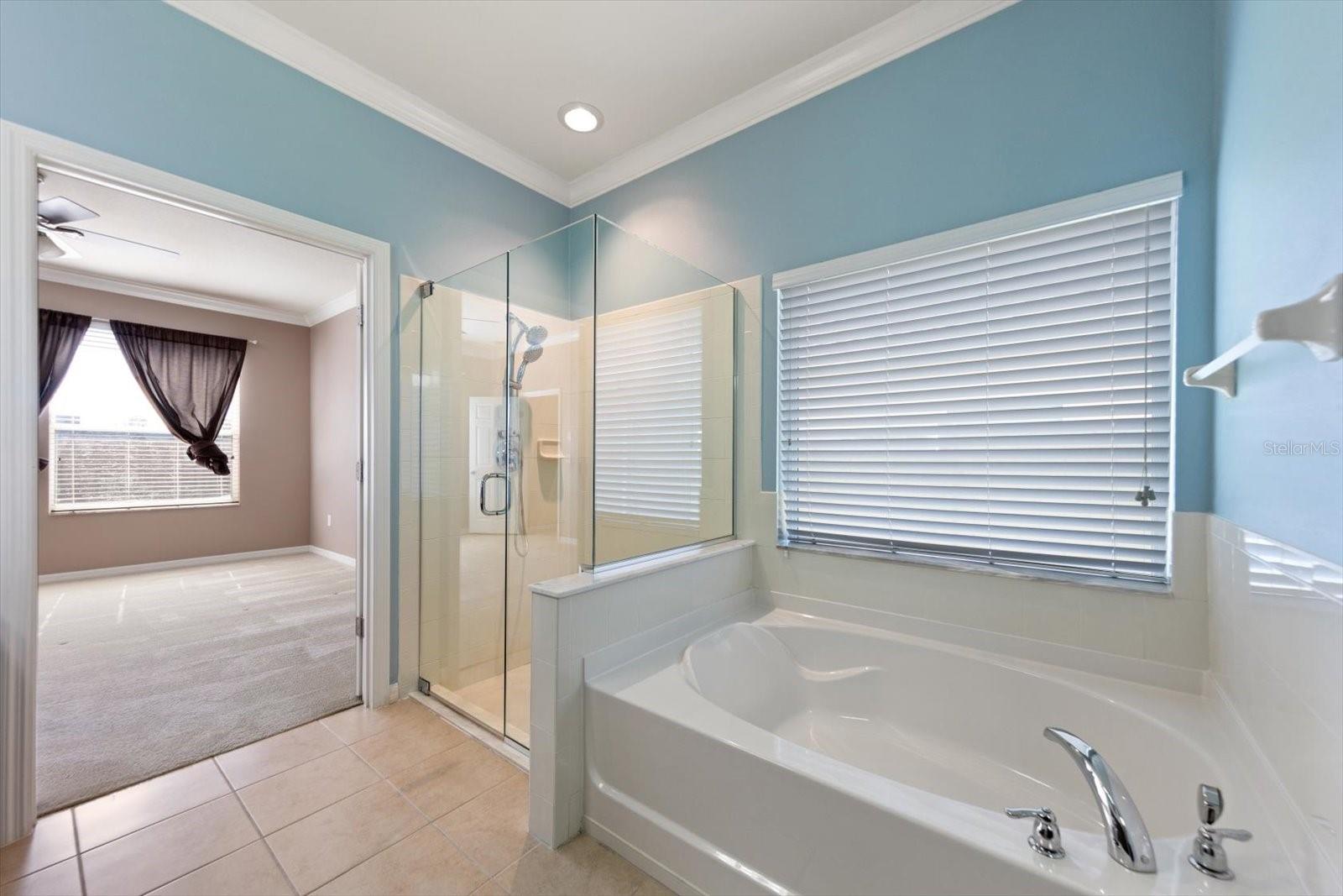 2302 BARRACUDA CT