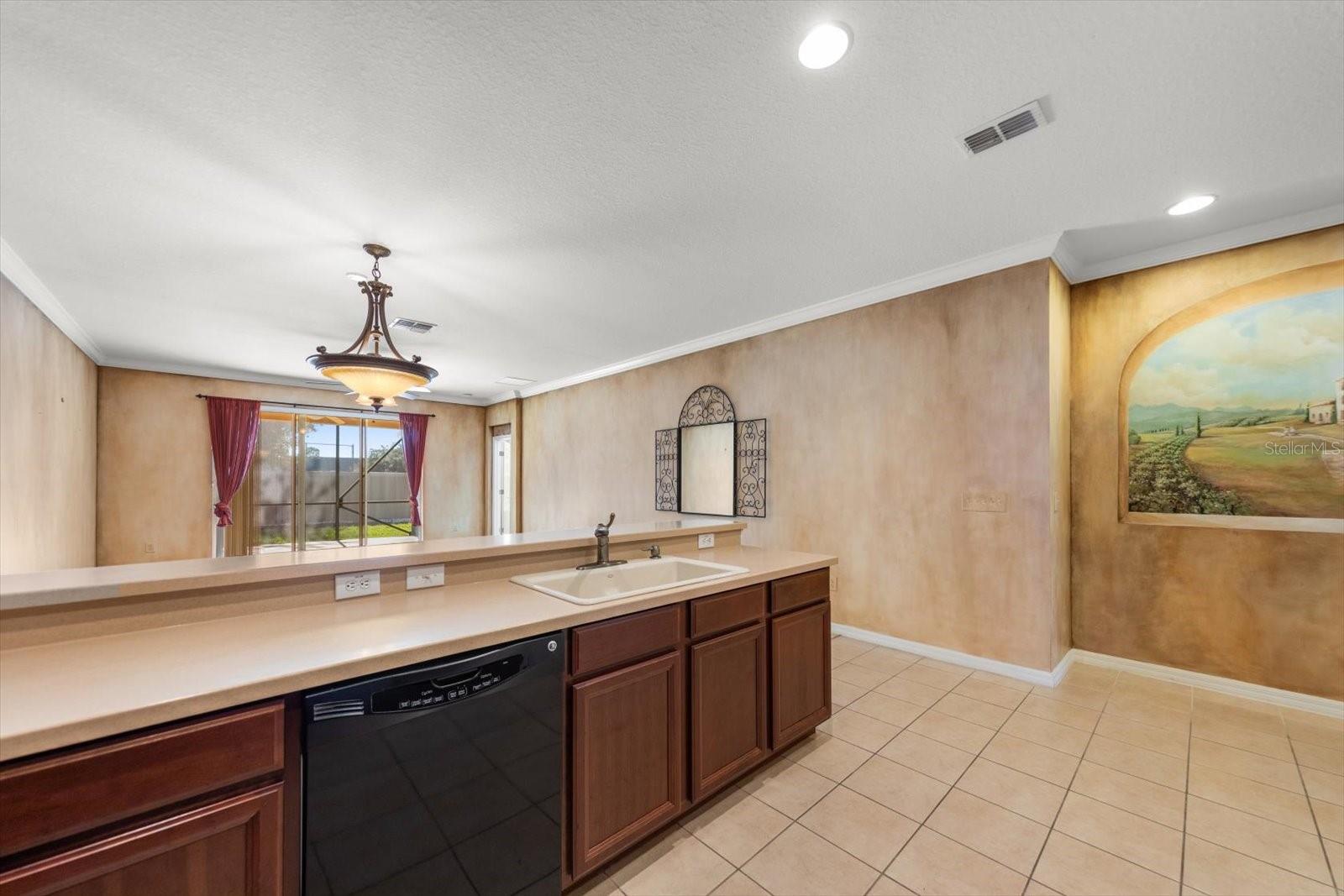 2302 BARRACUDA CT