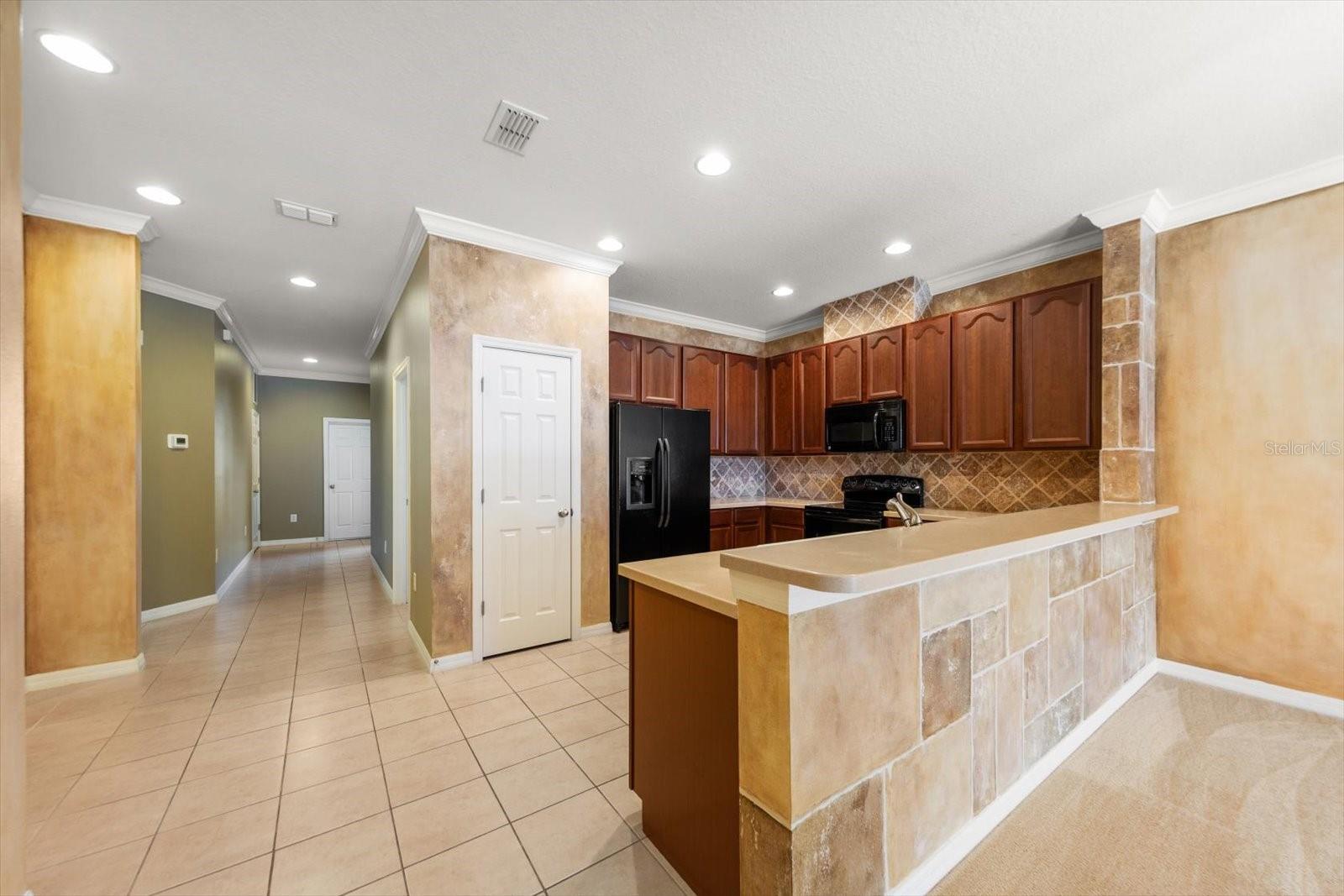 2302 BARRACUDA CT