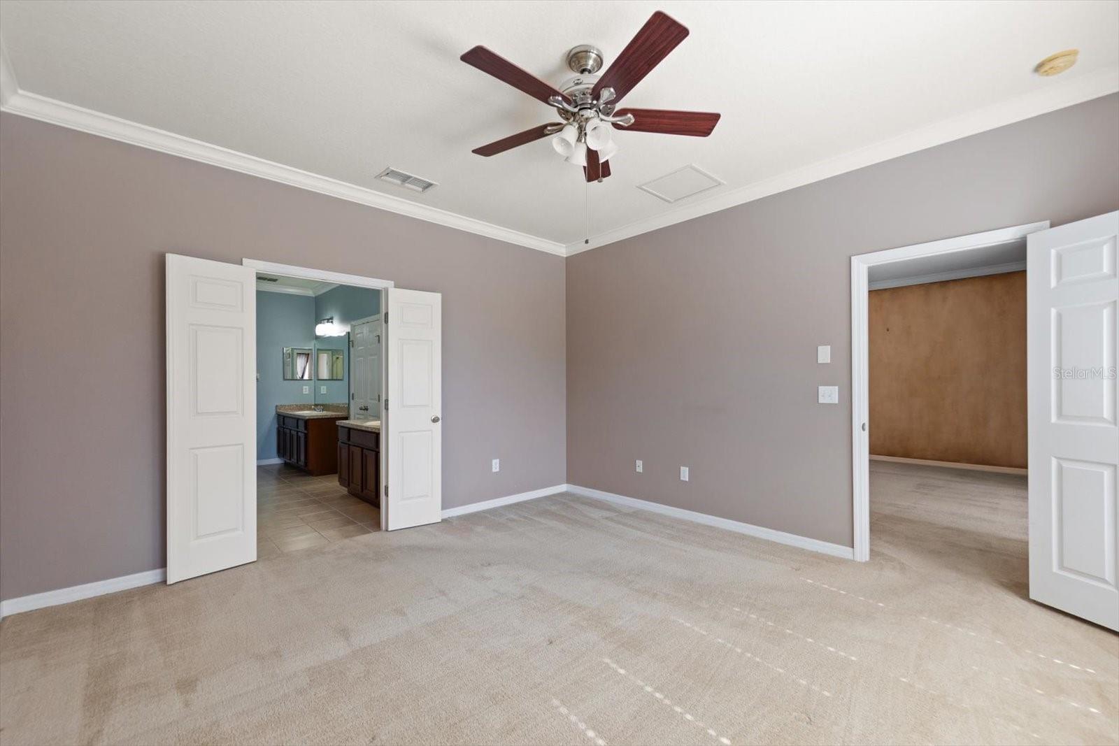 2302 BARRACUDA CT