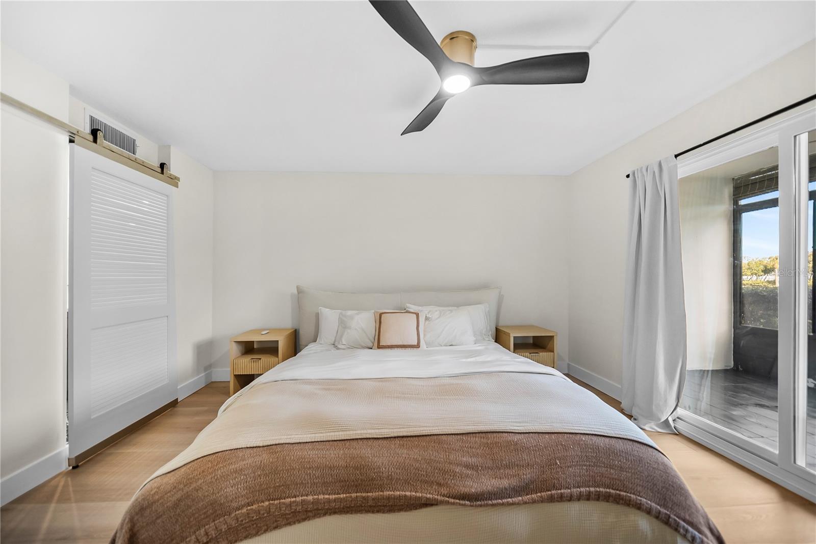 2617 COVE CAY DR #110