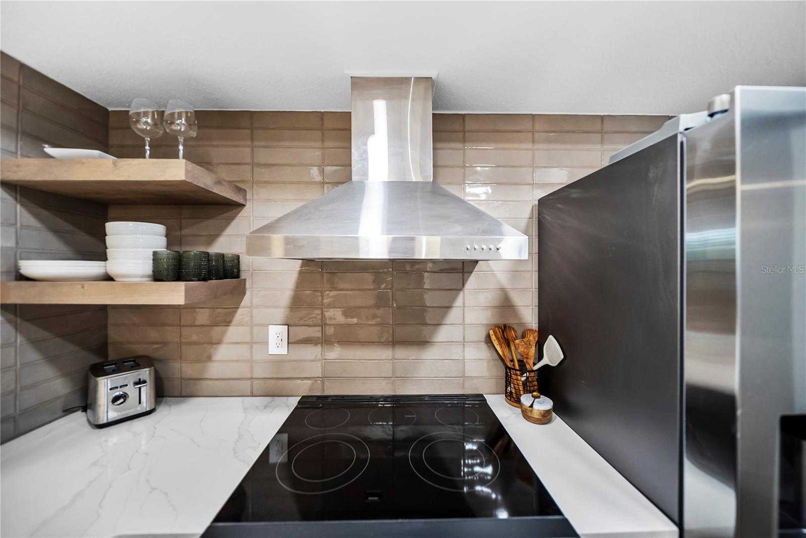 2617 COVE CAY DR #110