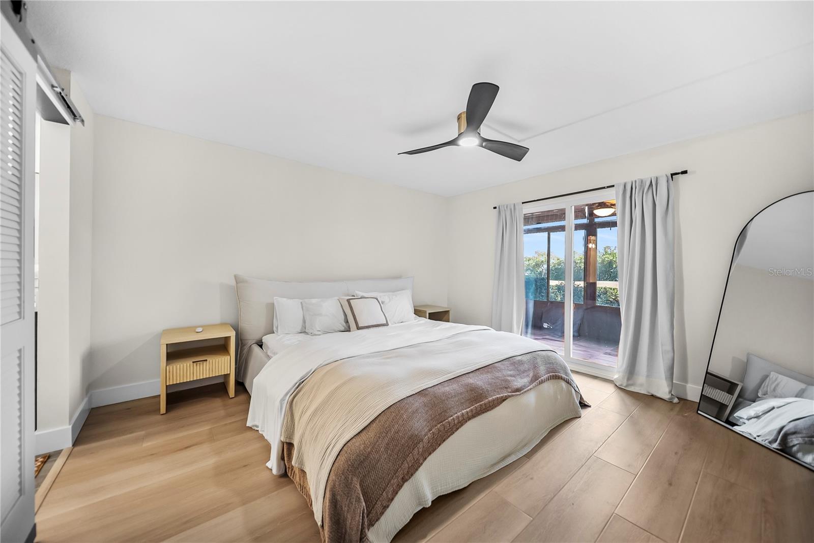 2617 COVE CAY DR #110