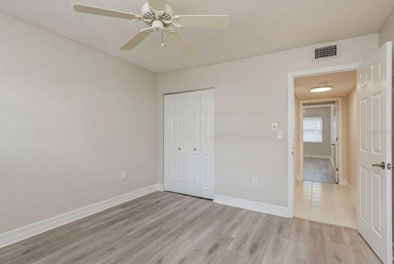 8 GLENCOE PL #104