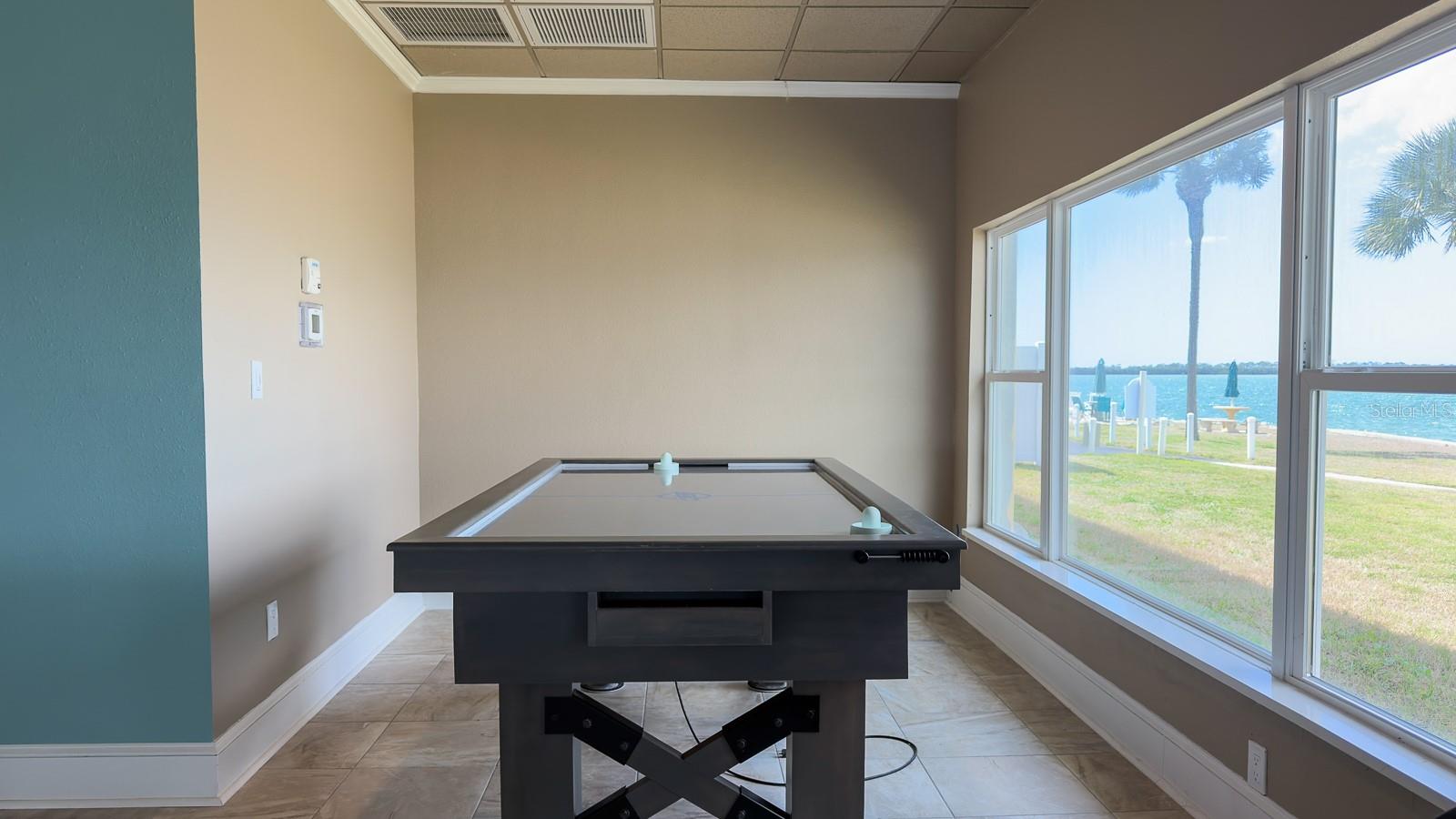 8 GLENCOE PL #104