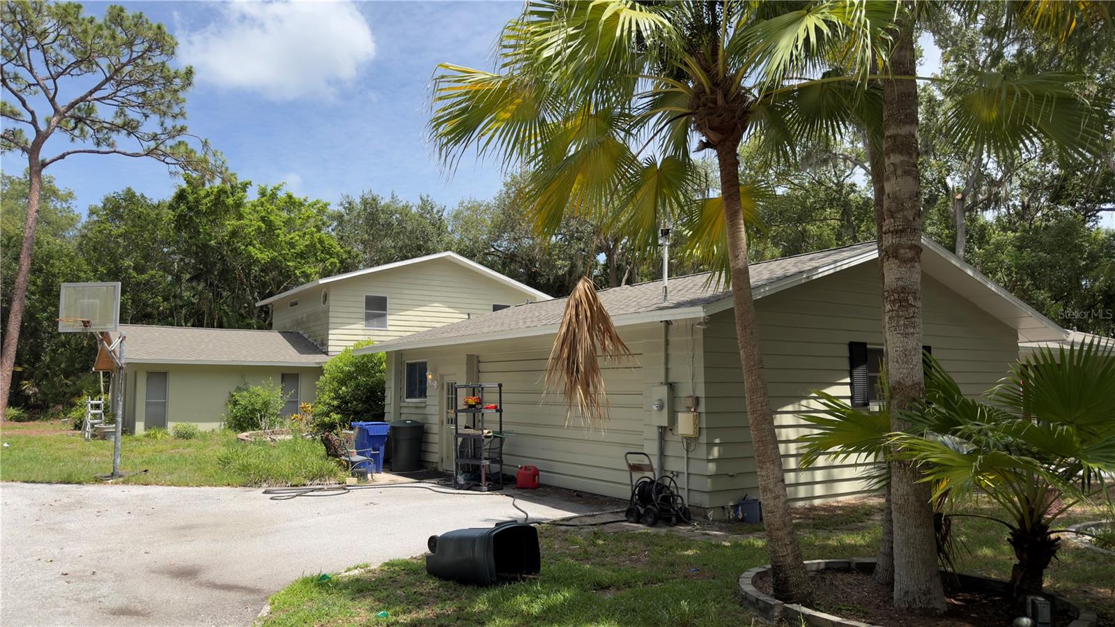 2125 HICKORY GATE DR E