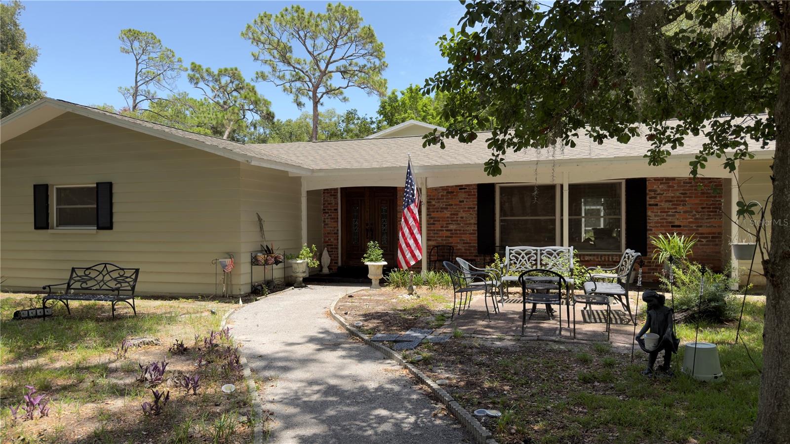 2125 HICKORY GATE DR E