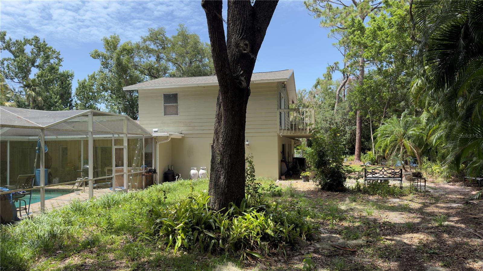 2125 HICKORY GATE DR E