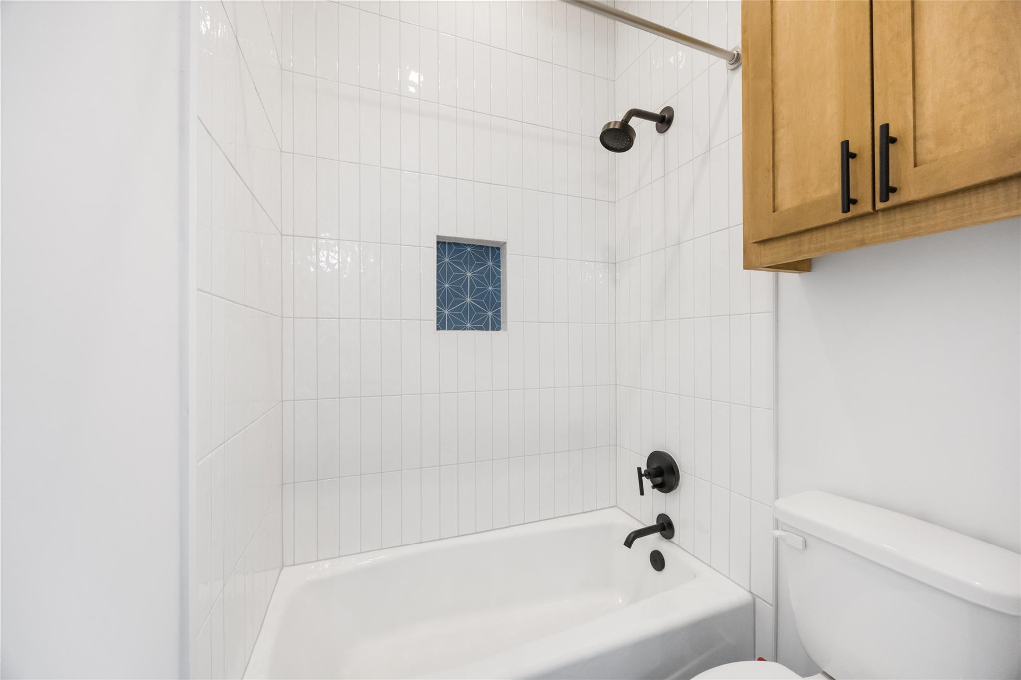 2905 Westhill DR