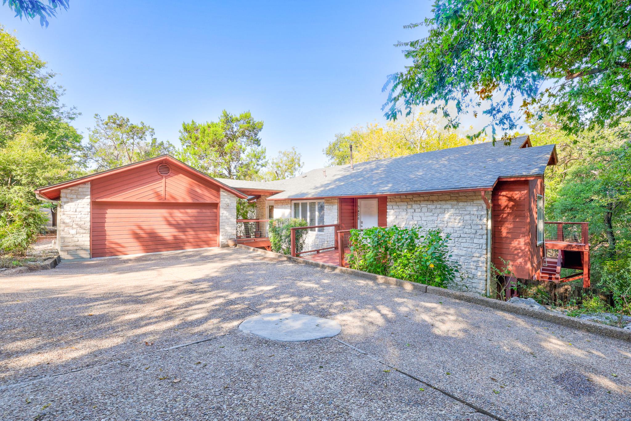 3406 Westside CV