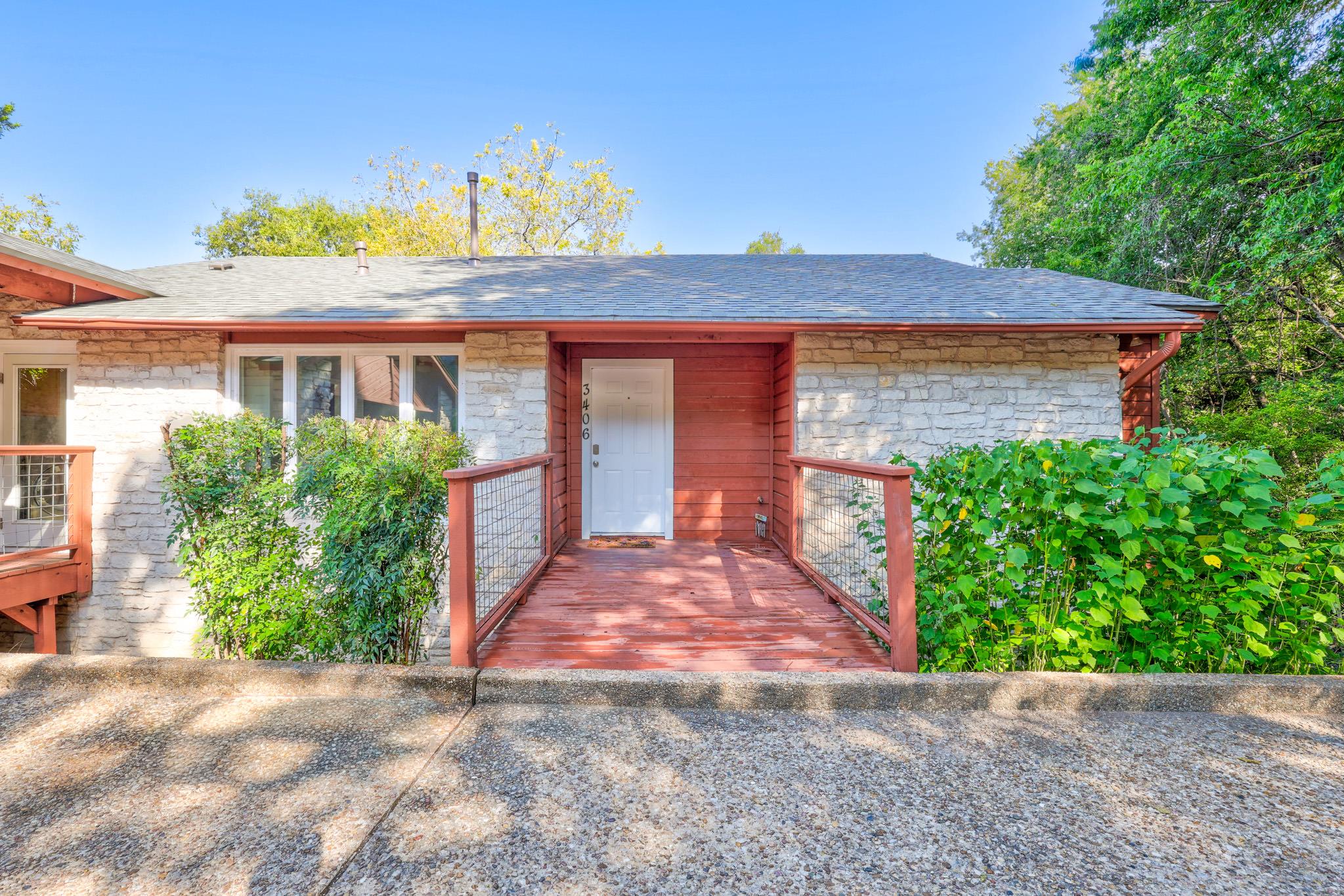 3406 Westside CV