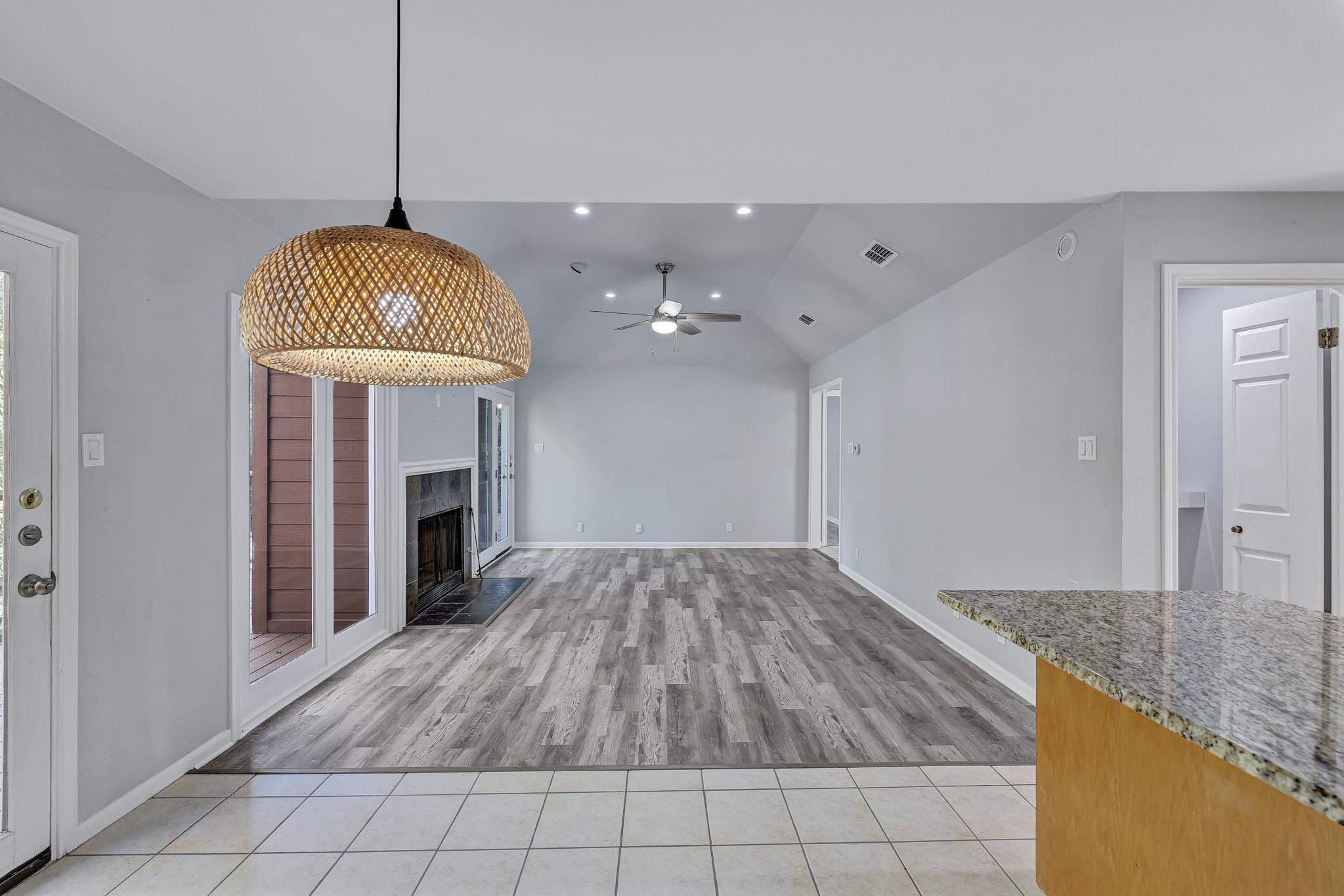 3406 Westside CV