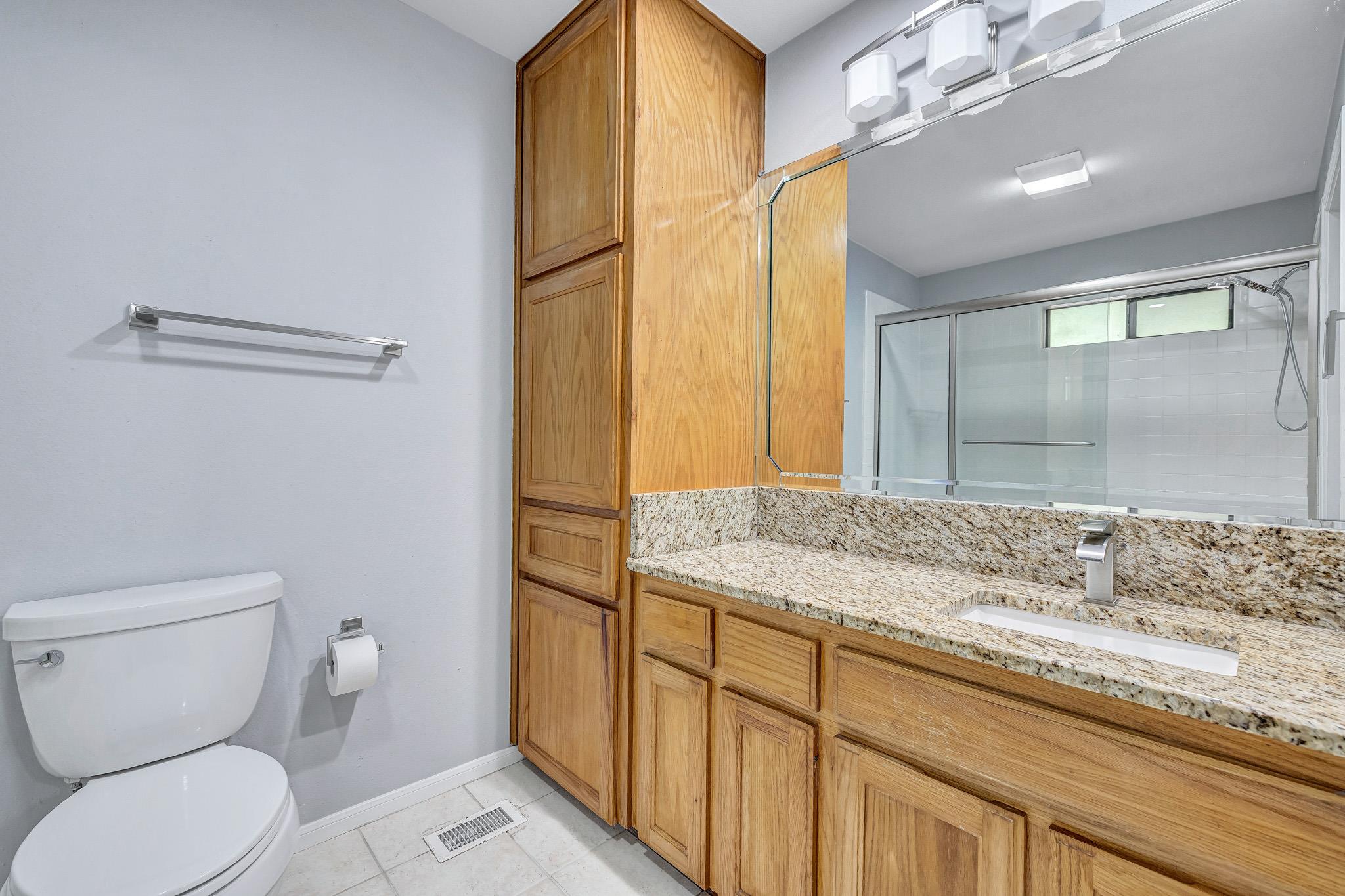 3406 Westside CV